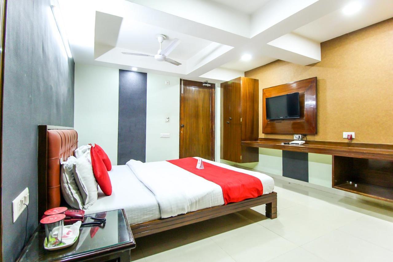 Hotel Seven Ahmedabad Exterior foto